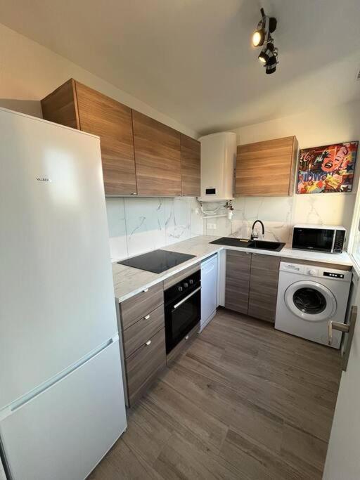 Appartement Acces Rapide A Paris & Avec Parking Maisons-Alfort
